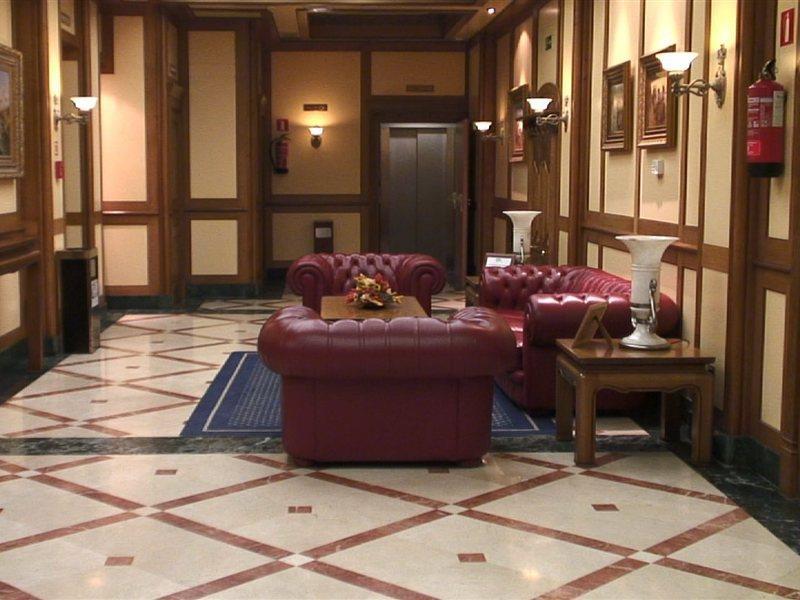 Hotel Ii Castillas 4*
